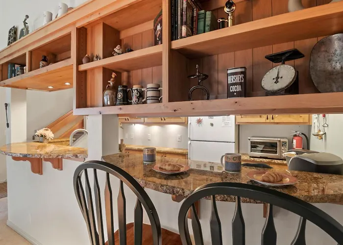 Apartment Rmr: Mountain Ash 3 In The Aspenswilsonwy