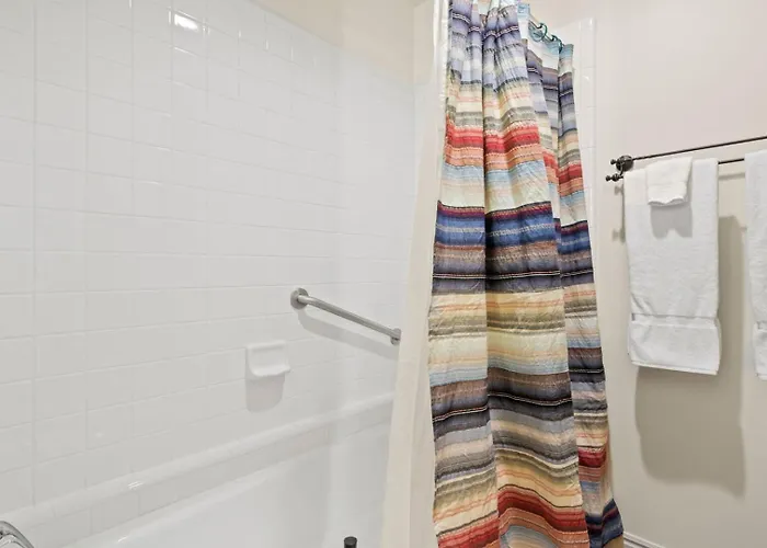 Apartment Rmr: Mountain Ash 3 In The Aspenswilsonwy